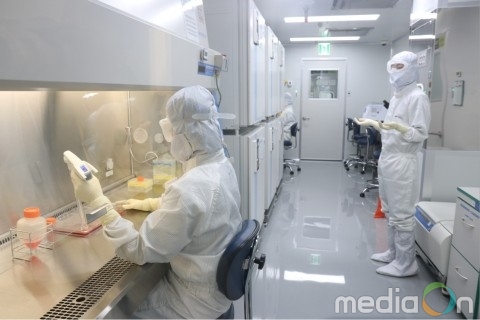 이엔셀, 한미약품의 항암 유전자 줄기세포치료제 위탁생산